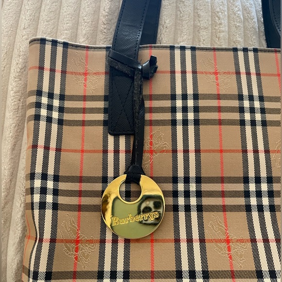 Authentic Vintage Burberry Tote - Picture 2 of 14